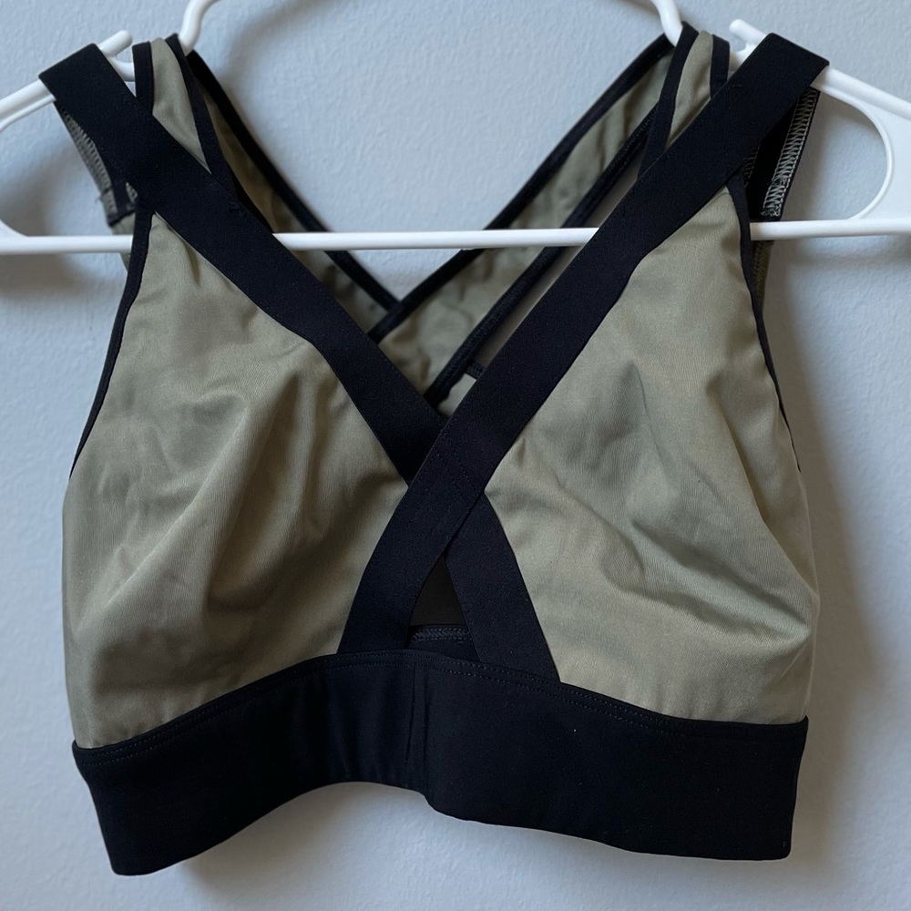 Zella Tan/Black Criss Cross Back Sports Bra. Size S